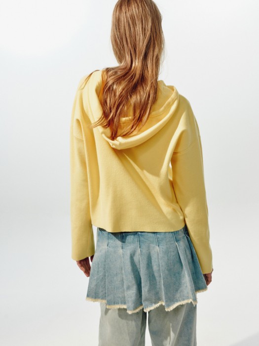 вязаное худи оверсайз из линейки  young по цене 3499 руб вид справа