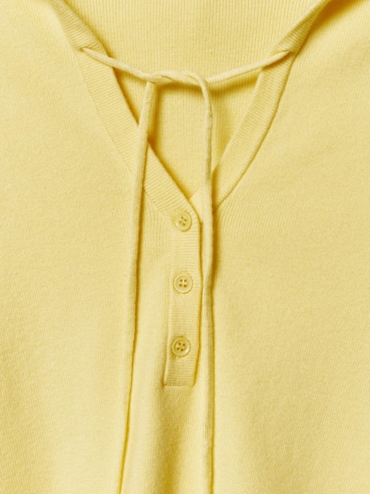 вязаное худи оверсайз из линейки  young из проверенных материалов спереди