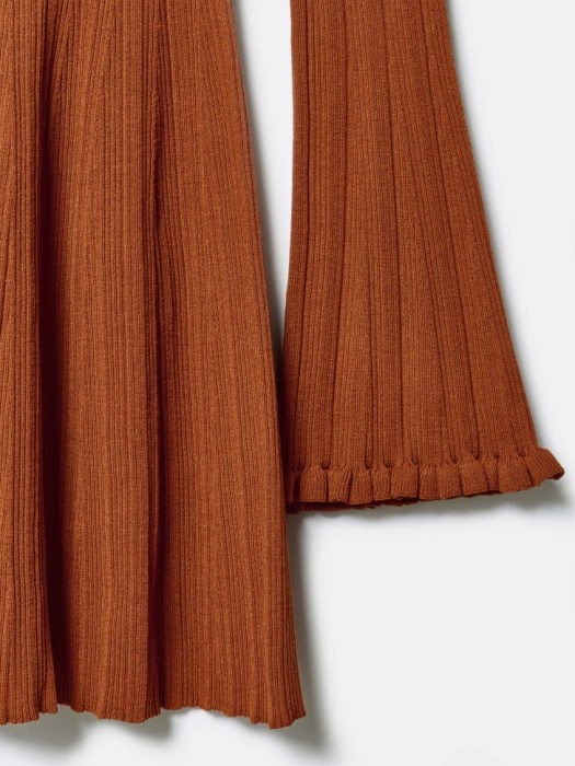 вязаное мини платье из линейки  young универсального стиля с лицевой стороны