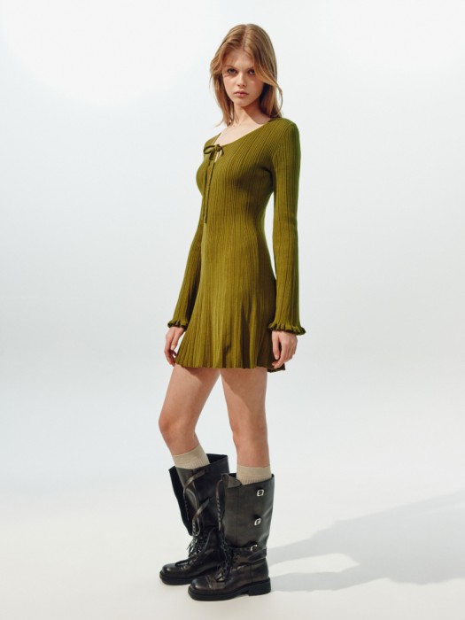 вязаное мини платье из линейки  young по цене 3999 руб вид справа