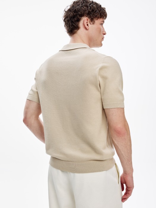 вязаное поло с коротким рукавом по цене 3299 руб вид справа