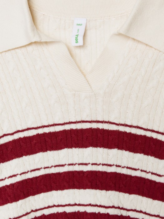 вязаное поло с вышивкой для девочек из россии вид сбоку