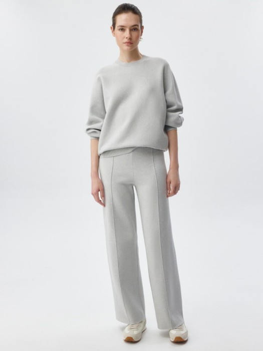 вязаные брюки с декоративными швами от бренда sela вид слева