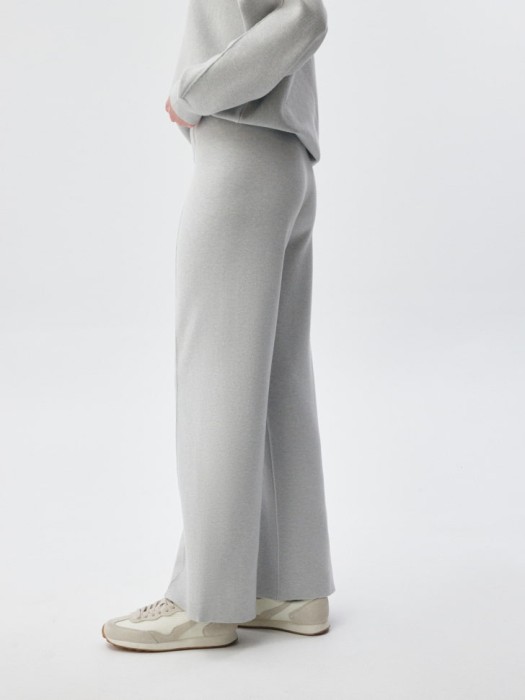 вязаные брюки с декоративными швами по цене 3599 руб вид справа