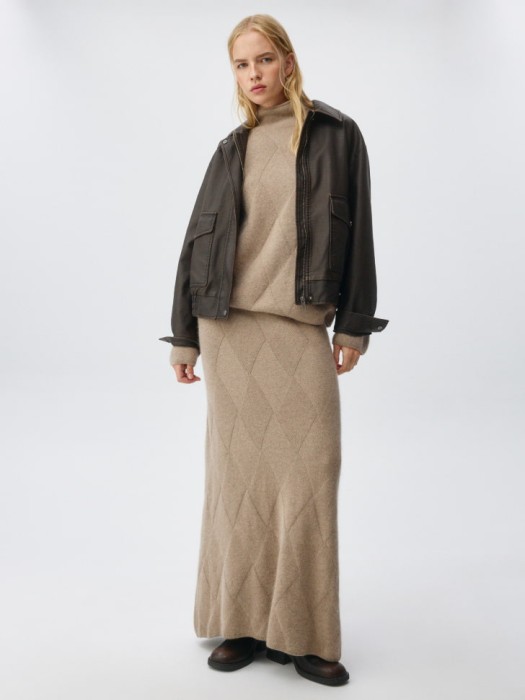 вязаный джемпер из смесовой шерсти универсального стиля с лицевой стороны