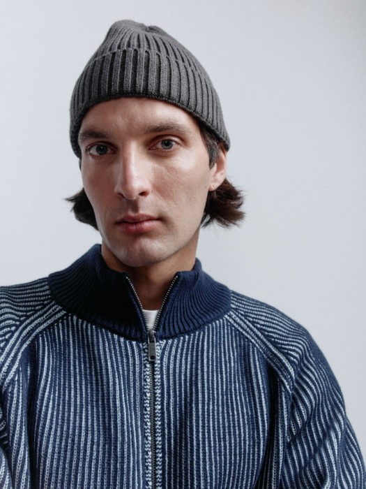 вязаный джемпер на молнии из россии вид сбоку