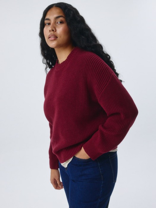 вязаный джемпер оверсайз по цене 799 руб вид справа