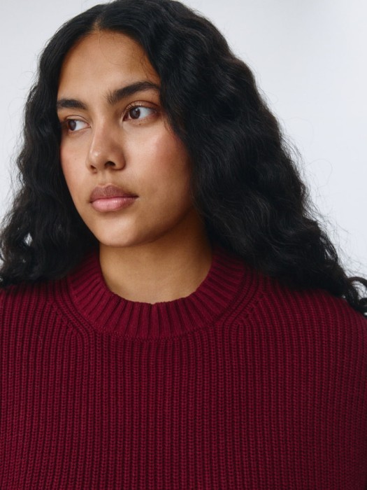 вязаный джемпер оверсайз из россии вид сбоку