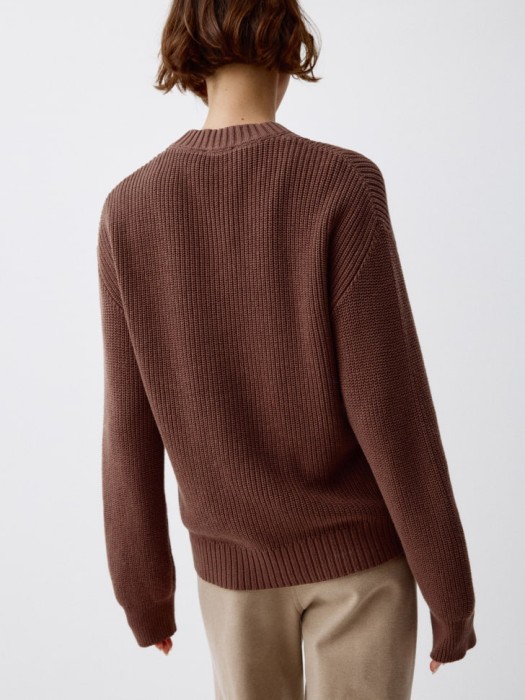 вязаный джемпер оверсайз для взрослого возраста с изнаночной стороны