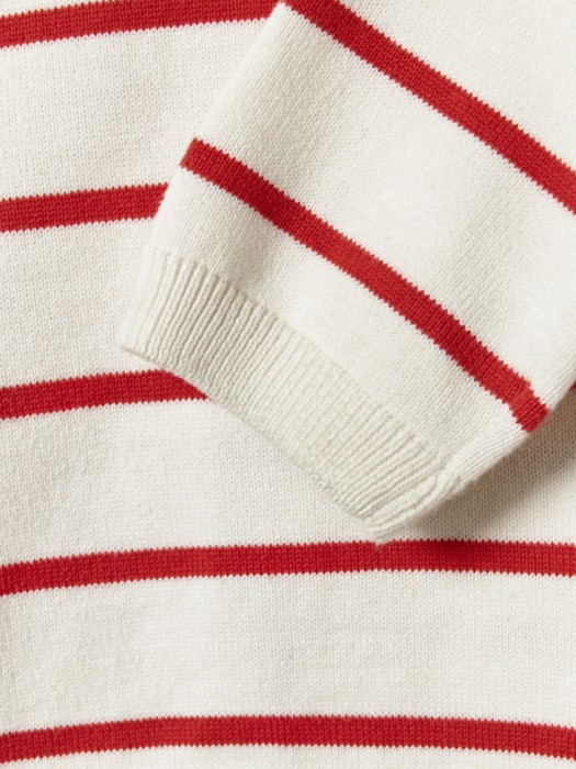 вязаный джемпер с бантиками на спине для девочек универсального стиля с лицевой стороны