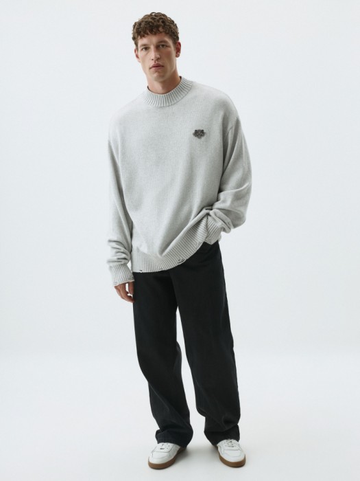 вязаный джемпер с принтом из коллаборации  x союзмультфильм по цене 3199 руб вид справа