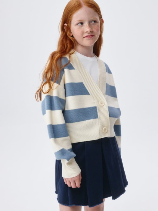 вязаный кардиган для девочек 4680798026718 фотография