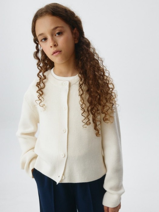 вязаный кардиган для девочек 4680704856897 фотография