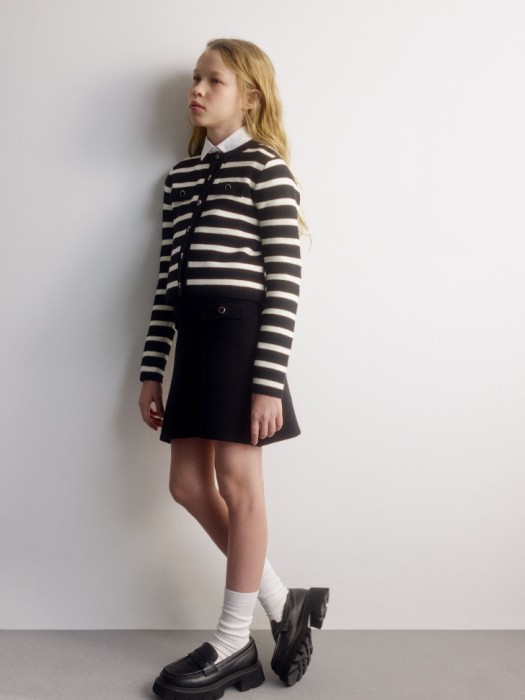 вязаный кардиган для девочек от бренда sela вид слева