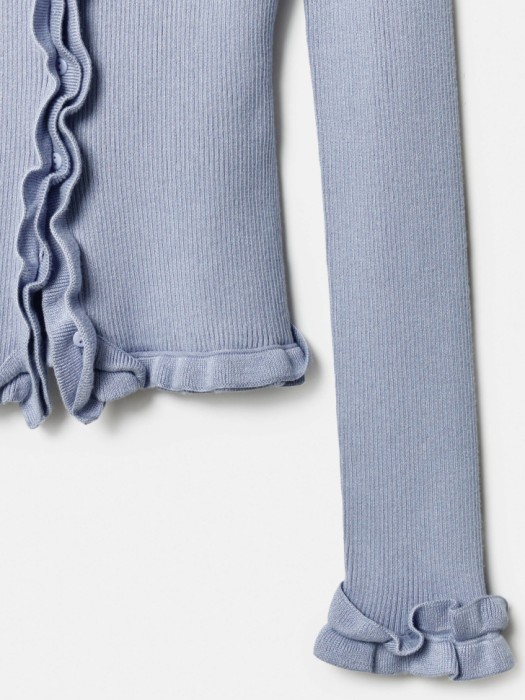 вязаный кардиган с оборками из линейки  young универсального стиля с лицевой стороны