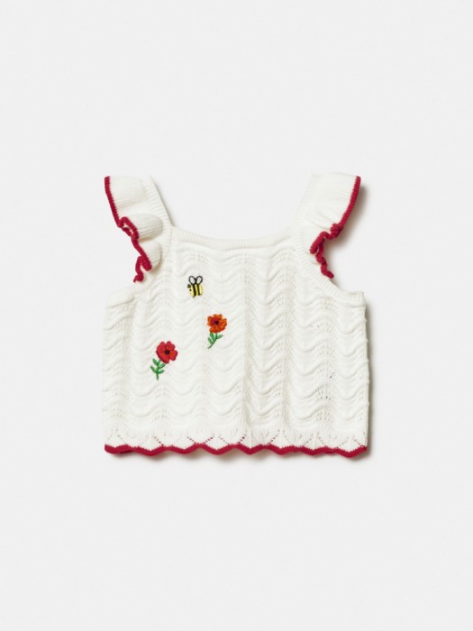 вязаный топ с вышивкой для малышей от бренда sela вид слева