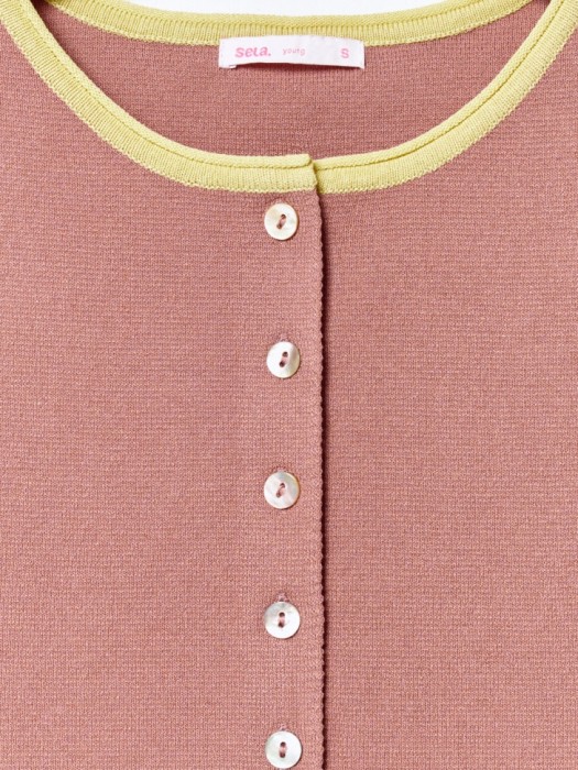 вязаный жилет из линейки  young из вискозы спереди