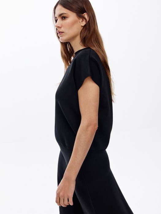 вязаный жилет из смесового лиоцелла с содержанием шелка по цене 3999 руб вид справа