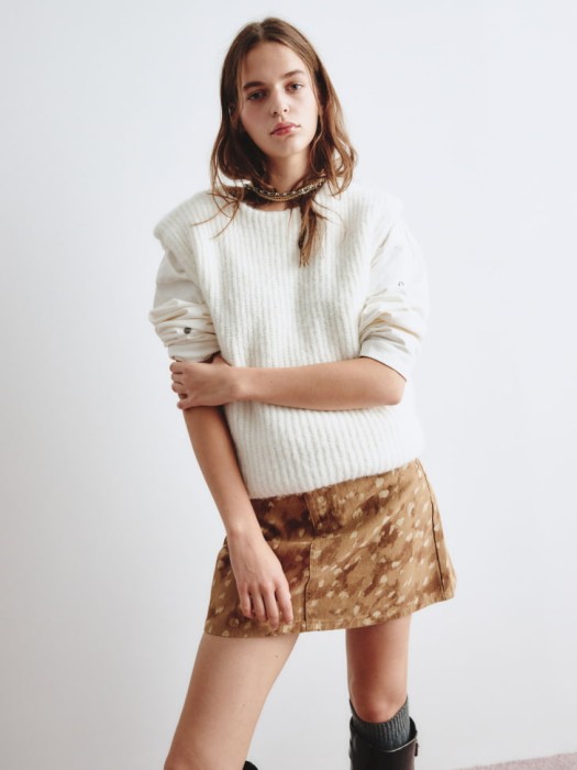 вязаный жилет с содержанием шерсти из линейки  young из россии вид сбоку