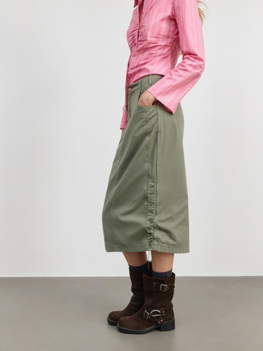 юбка миди из линейки  young по цене 1399 руб вид справа