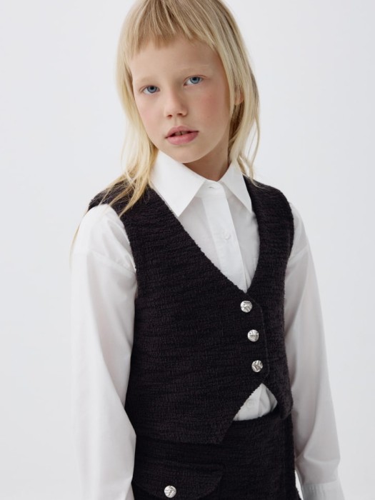 жилет из фактурного трикотажа  для девочек 4680798270883 фотография