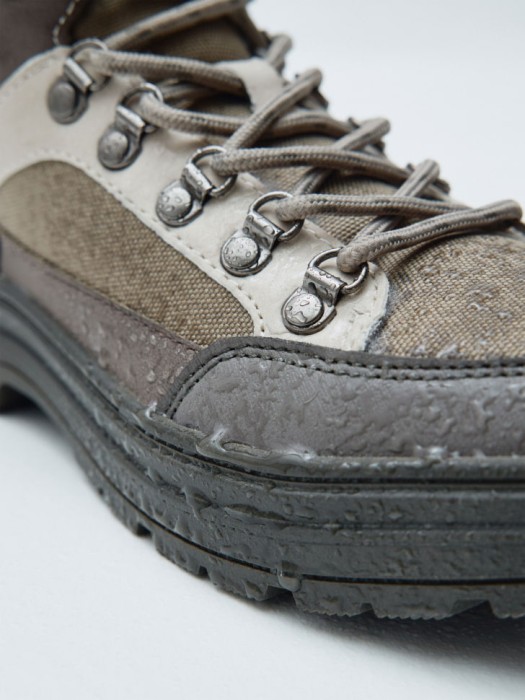 зимние ботинки-хайкеры для мальчиков по цене 5999 руб вид справа