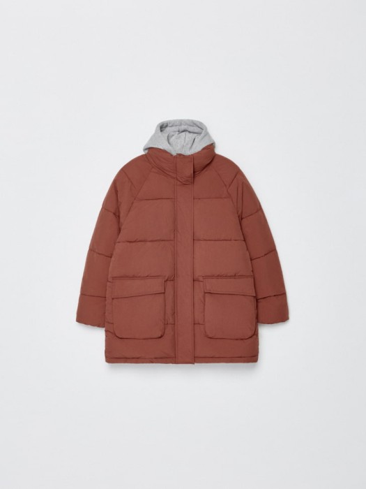 зимняя стеганая куртка с трикотажным капюшоном для девочек из россии вид сбоку