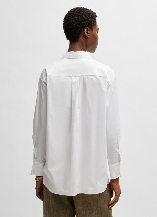 Товар белого цвета с внутренней стороны