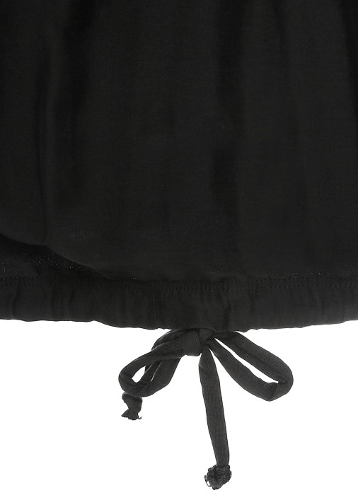 Товар черного цвета с внутренней стороны