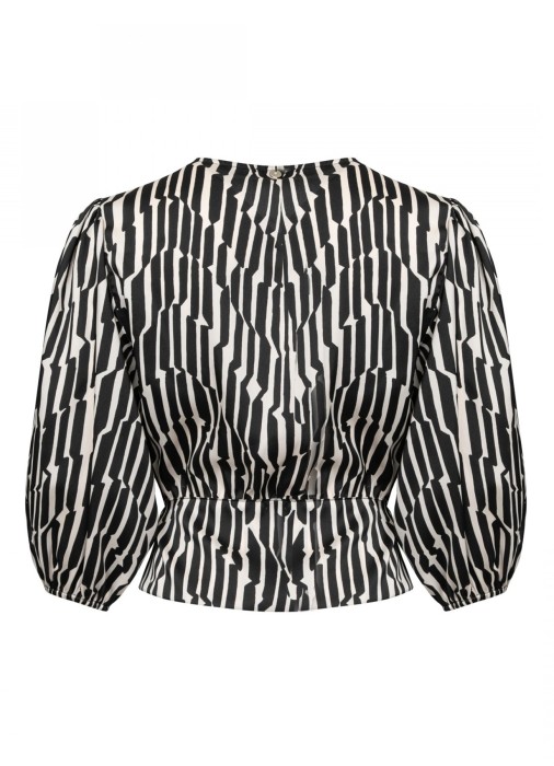 Товар черного цвета с внутренней стороны