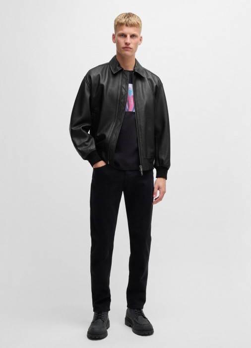 бомбер мужской joloco  от бренда boss вид слева