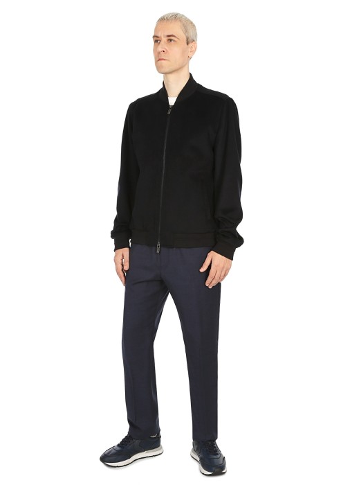 бомбер мужской  из италии вид сбоку