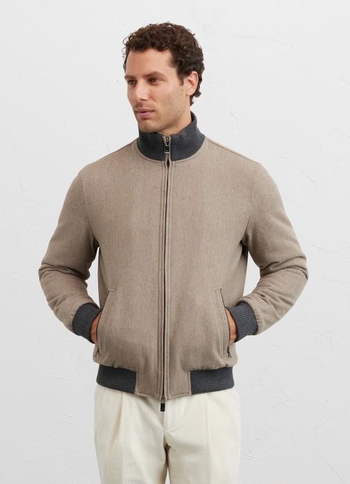 Товар с артикулом 9B36SG663-RO214 вид сзади