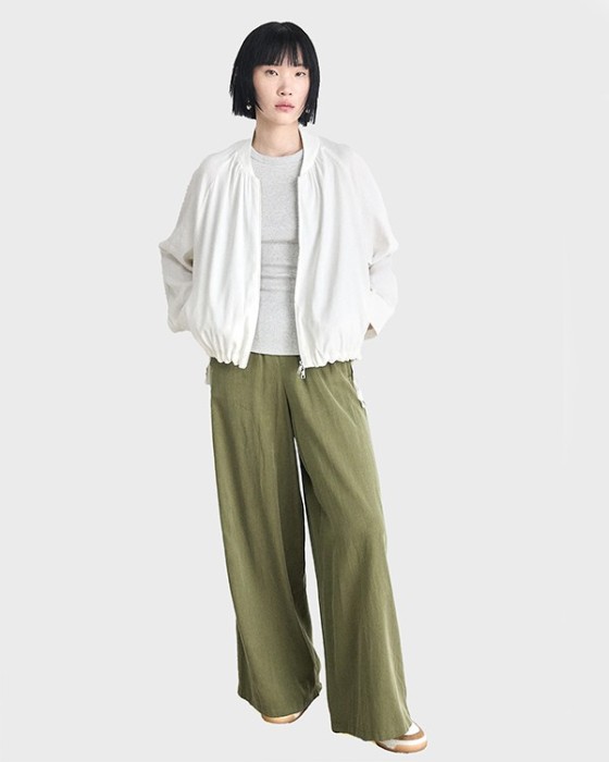 бомбер женский jalpes  по цене 45440 руб вид справа