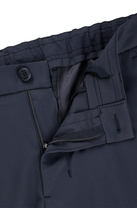 Товар синего цвета с внутренней стороны