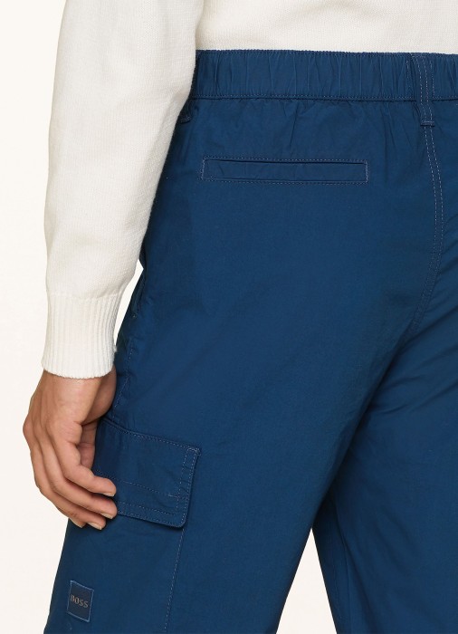 Товар синего цвета с внутренней стороны