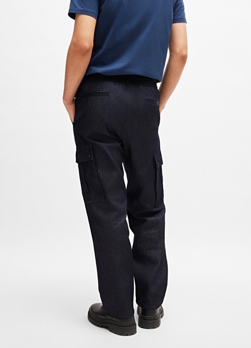 Товар синего цвета с внутренней стороны