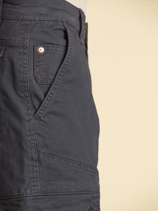 брюки мужские  от бренда aeronautica militare вид слева