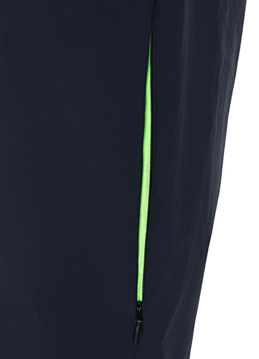 брюки мужские mads   по цене 26320 руб вид справа