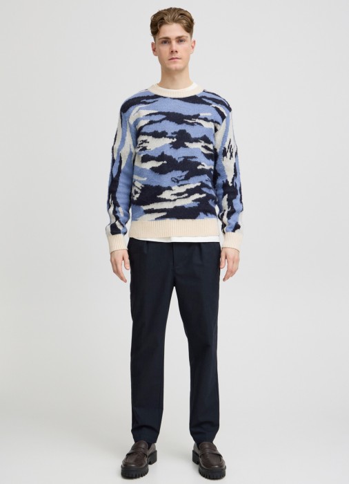 Товар синего цвета с внутренней стороны