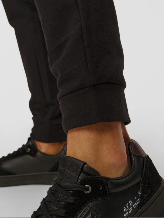 брюки мужские  от бренда aeronautica militare вид слева