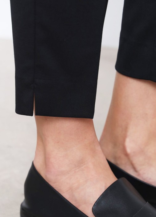 Продукция для женщин фото