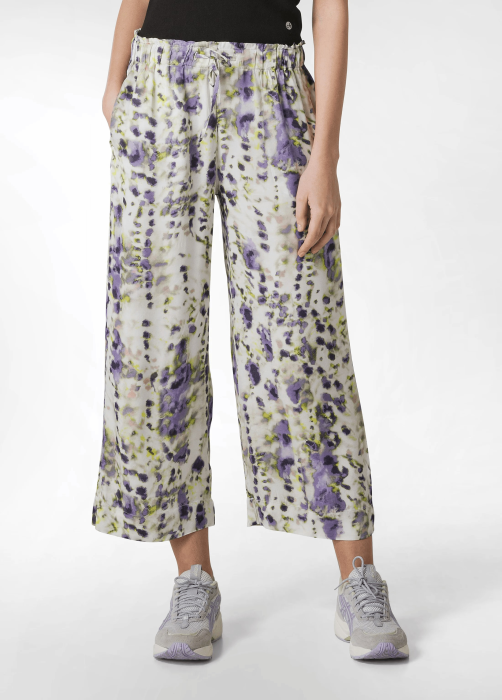 Товар с артикулом D02735 вид сзади