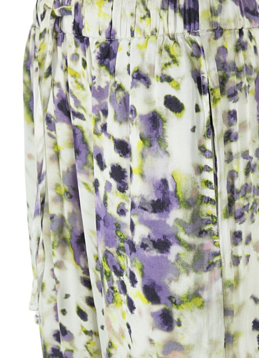 Товар разноцветного цвета с внутренней стороны