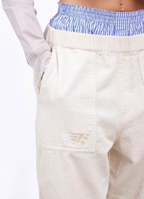 брюки женские axel  по цене 17840 руб вид справа