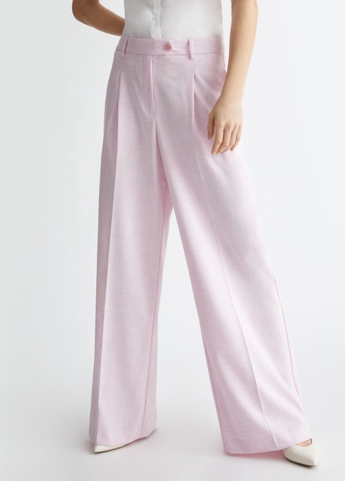 Товар розового цвета с внутренней стороны