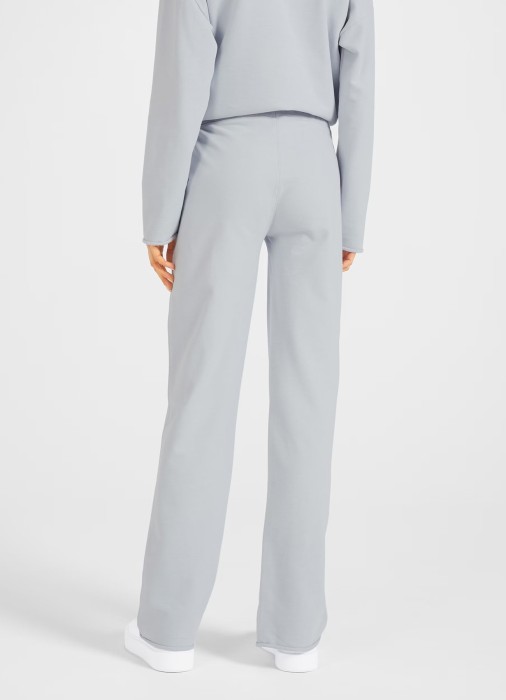 брюки женские fleece pant  по цене 16640 руб вид справа