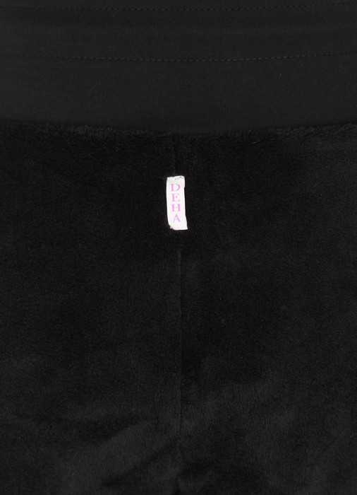 брюки женские из флиса  по цене 11680 руб вид справа