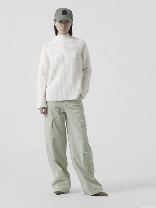 брюки женские lela  из хлопка спереди