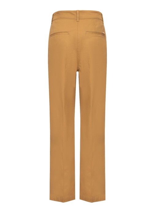 Товар бежевого цвета с внутренней стороны